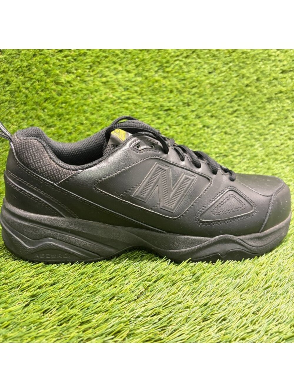 New Balance 627v2 Mens Size 10.5 Black Leather Steel Toe Safety Work Shoes